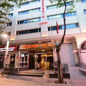 Oezdemir فندق أنقرة
