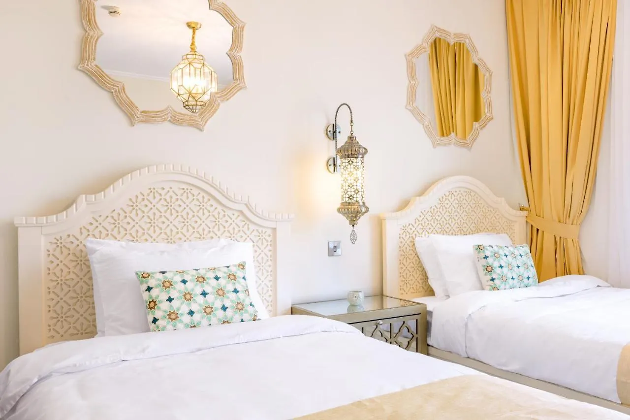 Ultra Luxury Downtown - Full Burj Khalifa View - 5 Min Walk To Dubai Mall! Apartment